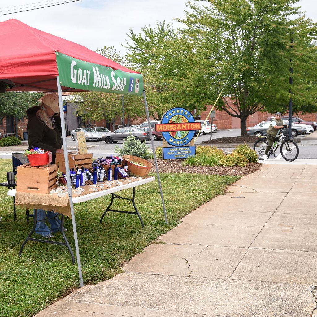 5-13-20 farmers market 026 (1024x1024).jpg